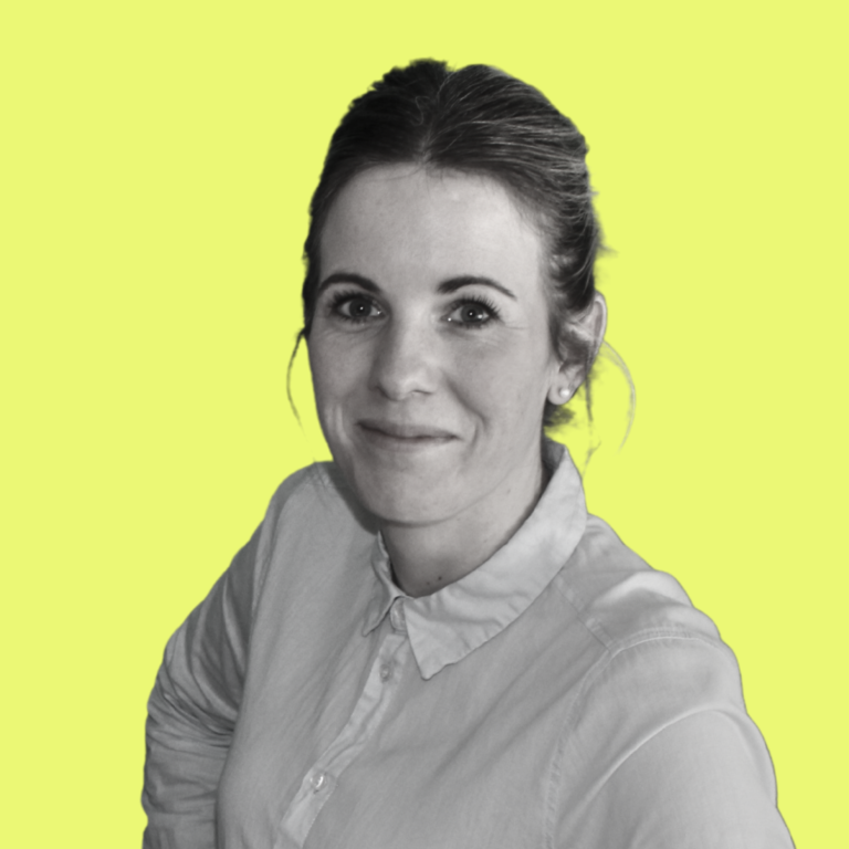 Cara Portrait von Cara - Host vom Podcast "Grenzfälle"